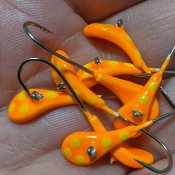 Mygglarv XL - Orange Fluo Gula Prickar - 6 mm hand